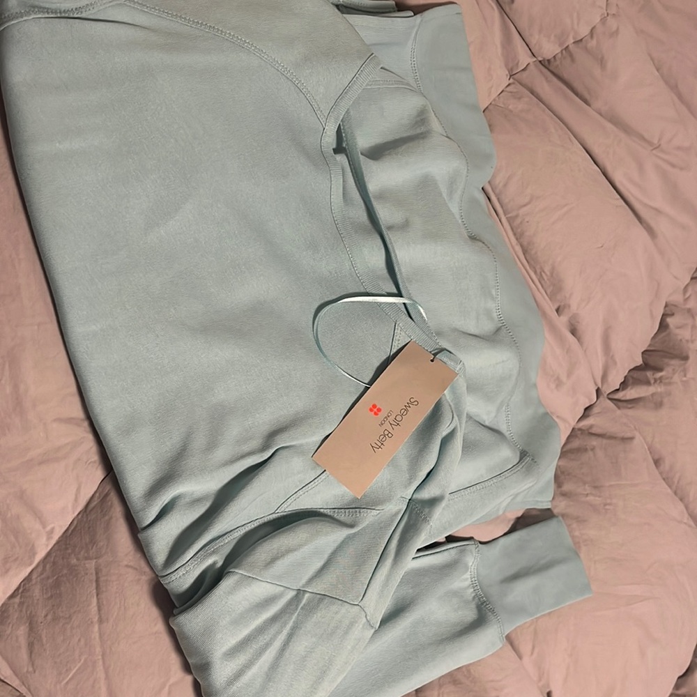 BNWT Sweaty Betty Crewneck
